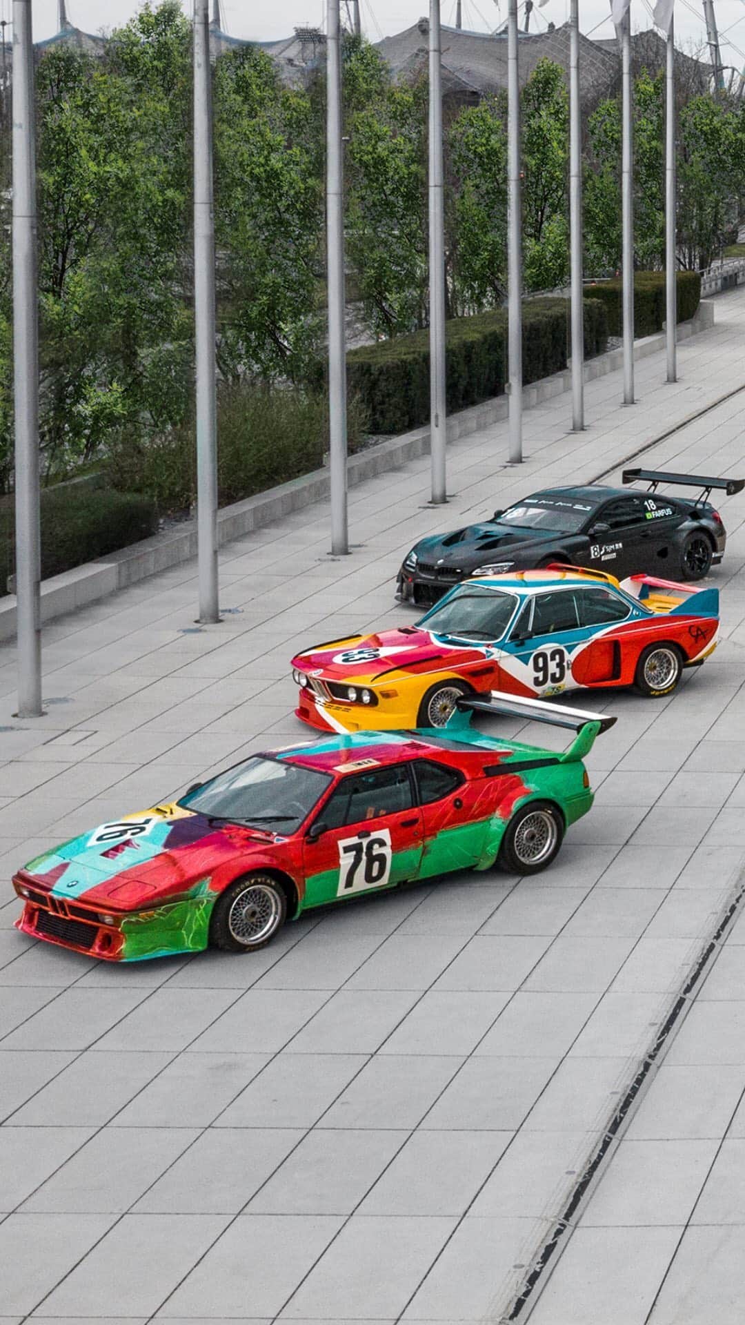 BMWのインスタグラム：「What do artists like Andy Warhol, Alexander Calder and #BMW have in common? Find out in our latest episode of BMW TODAY.�#BMW #BMWClassic #ArtCar #history #art」