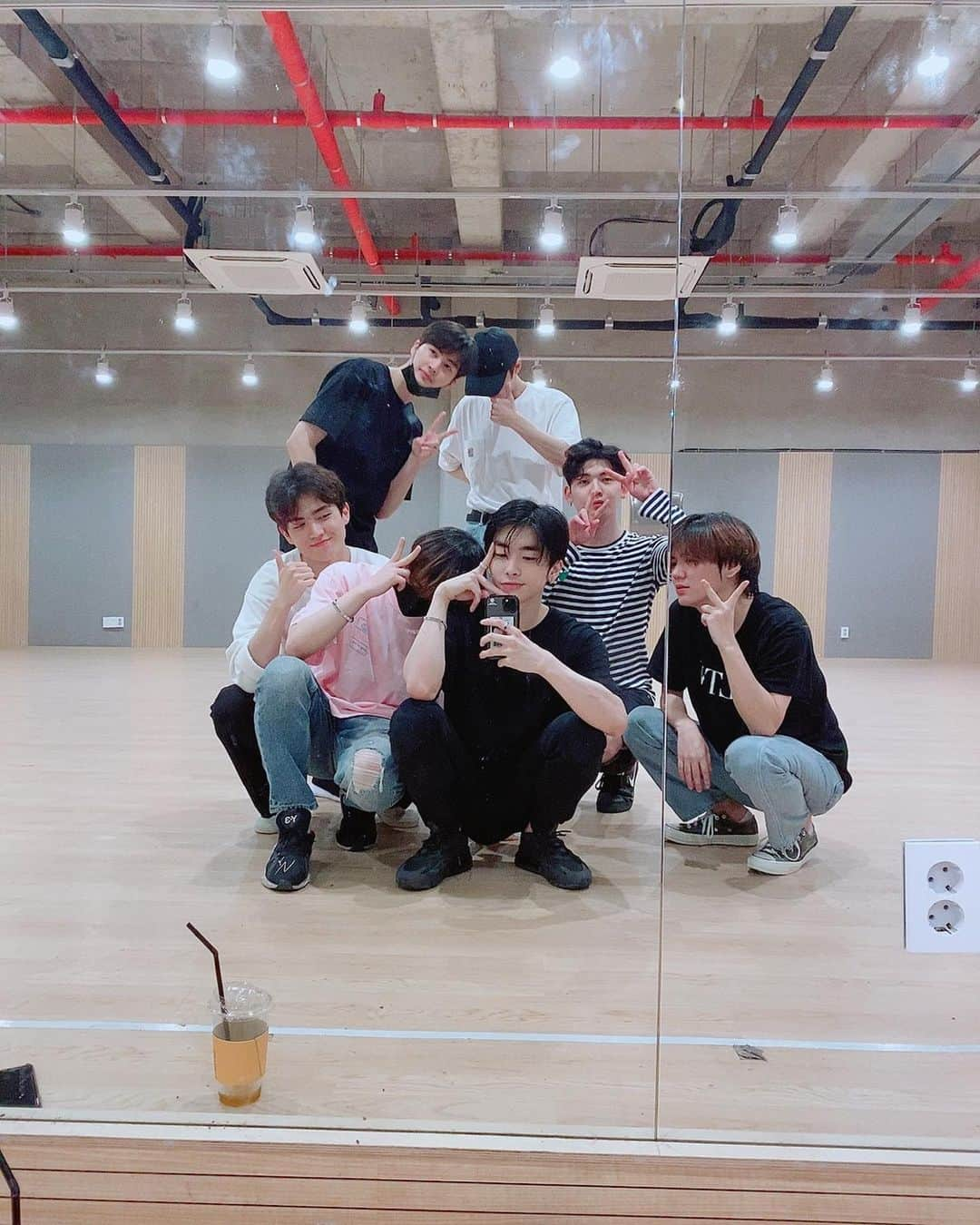 UP10TIONさんのインスタグラム写真 - (UP10TIONInstagram)「🤗 #업텐션 #UP10TION」6月19日 18時36分 - u10t_official