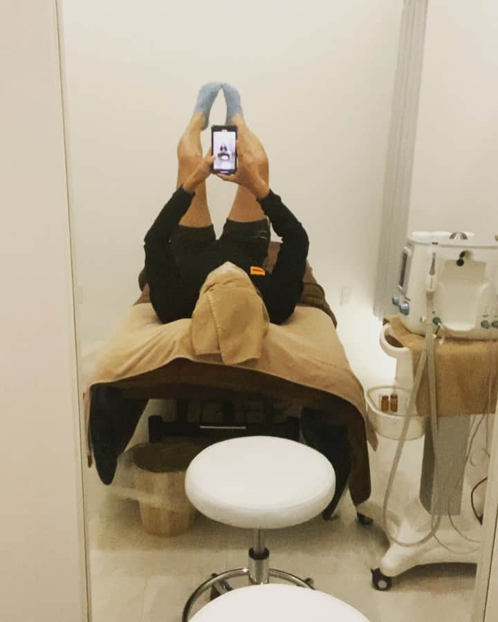 マキヒカのインスタグラム：「. . #美しくなりたい #性別を超越したい #美女図鑑載りたい #美容ヒカの日 #silkdecoco #シルクドココ #サブチャンネルで200日間美容いったらどうなるか検証した動画あがってます」
