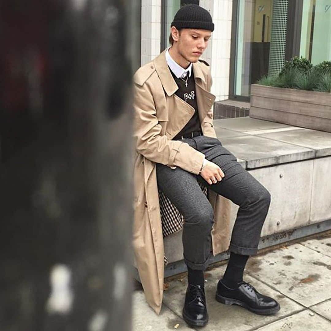 アクアスキュータムのインスタグラム：「Fully showerproof and lined in our signature club check, each of our timeless trench coats are perfect for battling the elements in style #Aquascutum Worn by @notquitedamon」