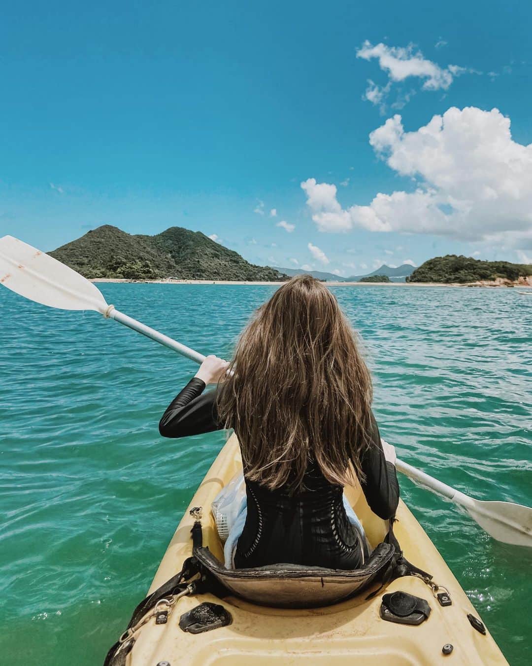 Giann Chanのインスタグラム：「When you start living with the small moments, that's when you really know you're living. . . . #Saikung #Hongkong #kayak #Grateful #Smallmoments #livethelittlethings」