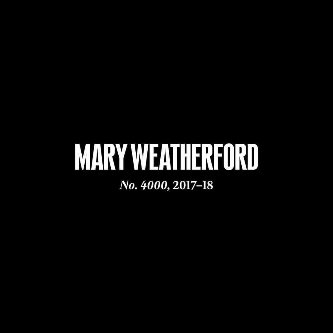 ガゴシアン・ギャラリーさんのインスタグラム写真 - (ガゴシアン・ギャラリーInstagram)「#GagosianSpotlight: “In the work, [I am] trying to depict or deliver not only a visual translation of a place in time, but with that, the scent, the sound, and the feeling.” —Mary Weatherford  Gagosian is pleased to present “No. 4000” (2017–18) by Mary Weatherford for $400,000, now available for forty-eight hours only.  Weatherford’s “Train Yard” paintings evoke both a celestial night sky and a nocturnal view of a train yard. In “No. 4000”—named for one of the largest steam locomotives ever built—she depicts the weighty machinery of the train and switching yard, massive pieces of iron and steel in motion. The clanging machinery, the bright lights of the train yard, and the heat of the steam are all called to mind in this work. Follow the link in our bio for more information or to make an inquiry. __________ #MaryWeatherford  #Gagosian Mary Weatherford, “No. 4000,” 2017–18 © Mary Weatherford」6月19日 19時08分 - gagosian