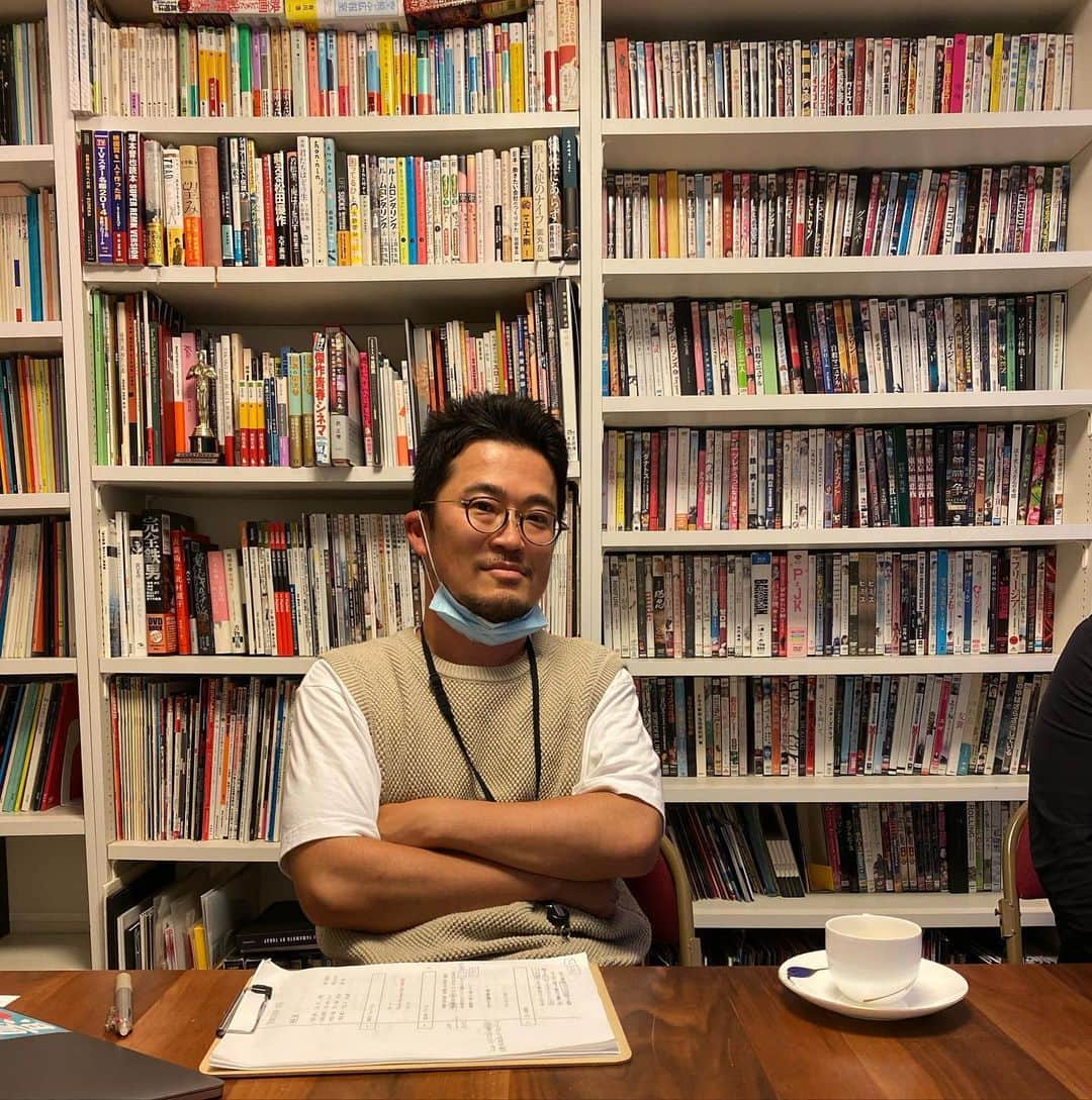のインスタグラム：「new.  中野監督、お久しぶりです。 #打ち合わせ #中野量太  #amazonprime #非常事態宣言」