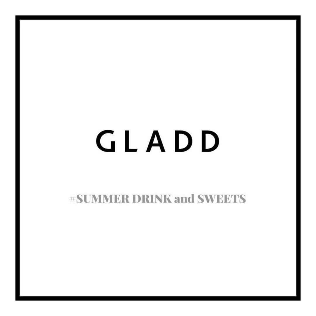 GLADDさんのインスタグラム写真 - (GLADDInstagram)「🍹GLADD SUMMER DRINK&SWEETS🥤﻿ ———————————————— ﻿ ﻿ ＼夏のおうちカフェタイム／﻿ ﻿ ﻿ 健康志向が高まっている今、GLADD( @gladd_official )でも大人気の新鮮なスムージーや野菜ジュース、アイスクリームをご家庭でも簡単に作れるキッチン家電特集🍨﻿ ﻿ ﻿ 今夏は自宅でいかに自由時間を楽しむかがキーワード。﻿ 週末はGLADD BLOGを参考にしてショッピングをお楽しみください📱👆﻿ ﻿ ﻿ ﻿ 詳細は右へスワイプ▶︎▶︎▶︎ ﻿ ﻿ _____________________________________﻿ ﻿ ﻿ #おうちカフェ #グラポチ  #gladd #グラッド﻿ ﻿ ﻿ ﻿ ﻿ | GLADD BLOG |﻿ ﻿ おうちで手作り！﻿ ビタミンたっぷり”フレッシュジュース”やひんやり”﻿ 夏スイーツ”で暑い季節を美味しく、楽しく乗り切ろう﻿ ﻿ ﻿ ﻿ ﻿ ﻿ ﻿ ﻿ ﻿ ﻿ ﻿ ﻿ ﻿ ﻿ ﻿ ﻿ ﻿ ﻿ ﻿ ﻿ ﻿ ﻿ ﻿ ﻿ ﻿ ﻿ ﻿ ﻿ ﻿ ﻿ ﻿ ﻿ ﻿ ﻿ ﻿ ﻿ ﻿ #gladd購入品  #カフェ  #アイス #アイスクリーム  #ジューサー  #ミキサー　#お家カフェ #おうちカフェ #カフェ好きな人と繋がりたい #カフェスタグラム #おしゃれ  #キッチン  #キッチン家電  #home  #inmyroom #おやつ  #お菓子好き﻿ ﻿ ﻿」6月19日 19時38分 - gladd_official