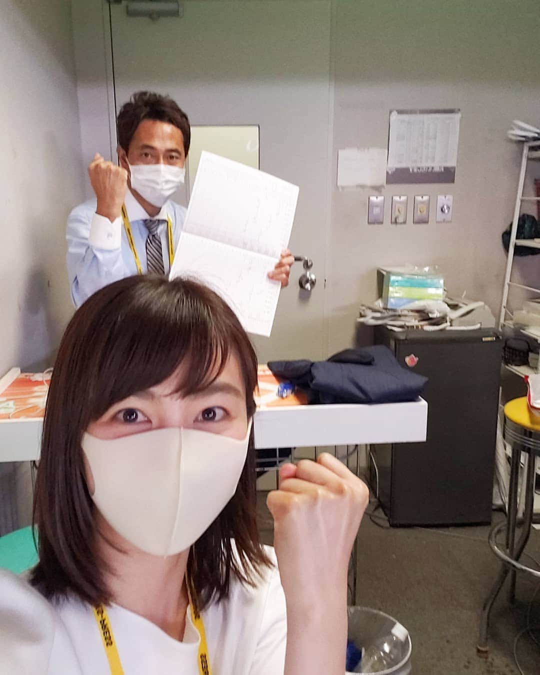 橋本真衣のインスタグラム：「. いよいよ開幕戦！ 嬉しいですね(´；ω；`)✨ そして球場の緊張感がすごい。。 明日のCUBEで たっぷりお伝えします🙄✨ . . #ソフトバンクホークス#開幕ダッシュ#熱男が早く見たい」