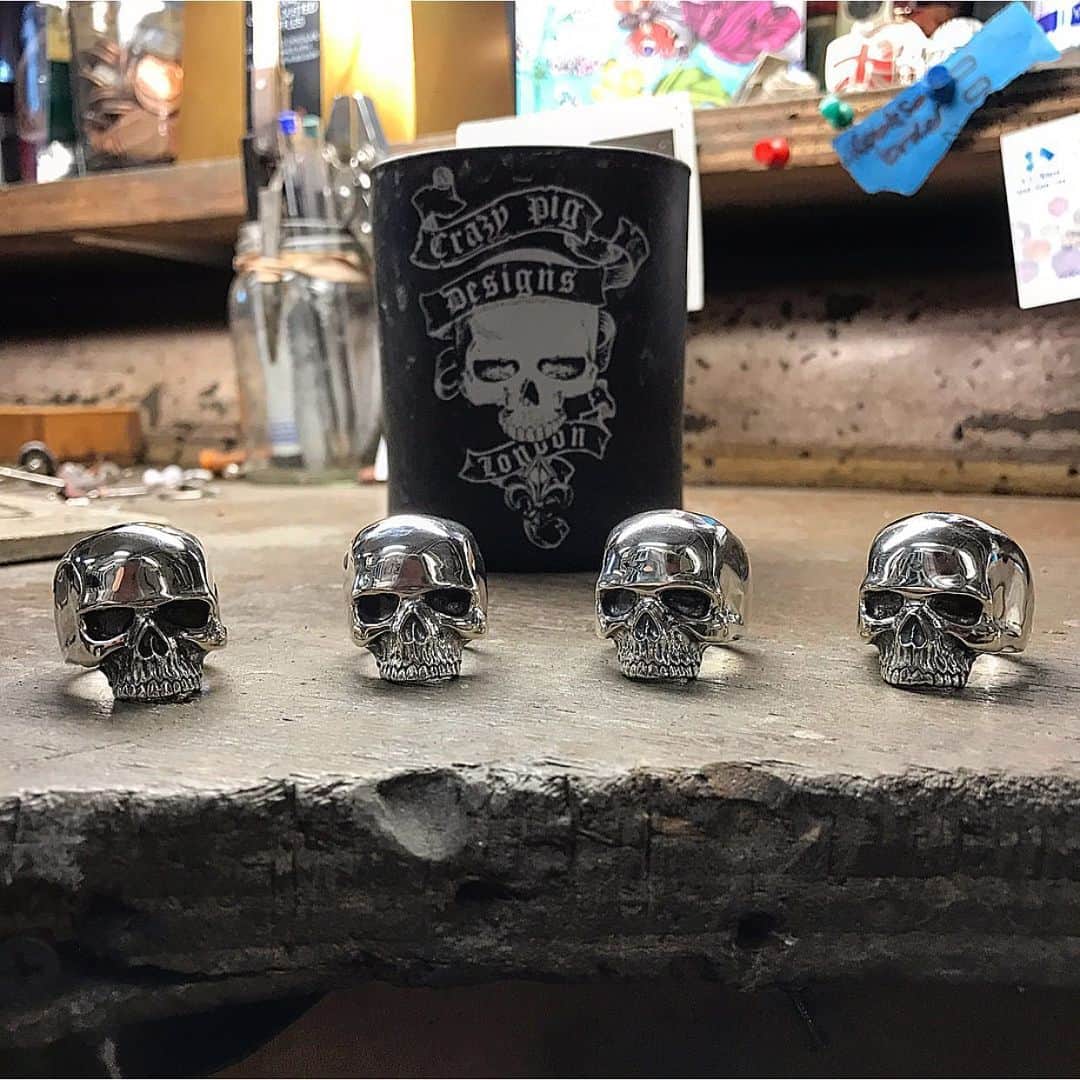 のインスタグラム：「4 of a kind 💀 Limited Edition Exile Skull Rings #skull #fashion #rings #silver #gothic #heavymetal #rocknroll」