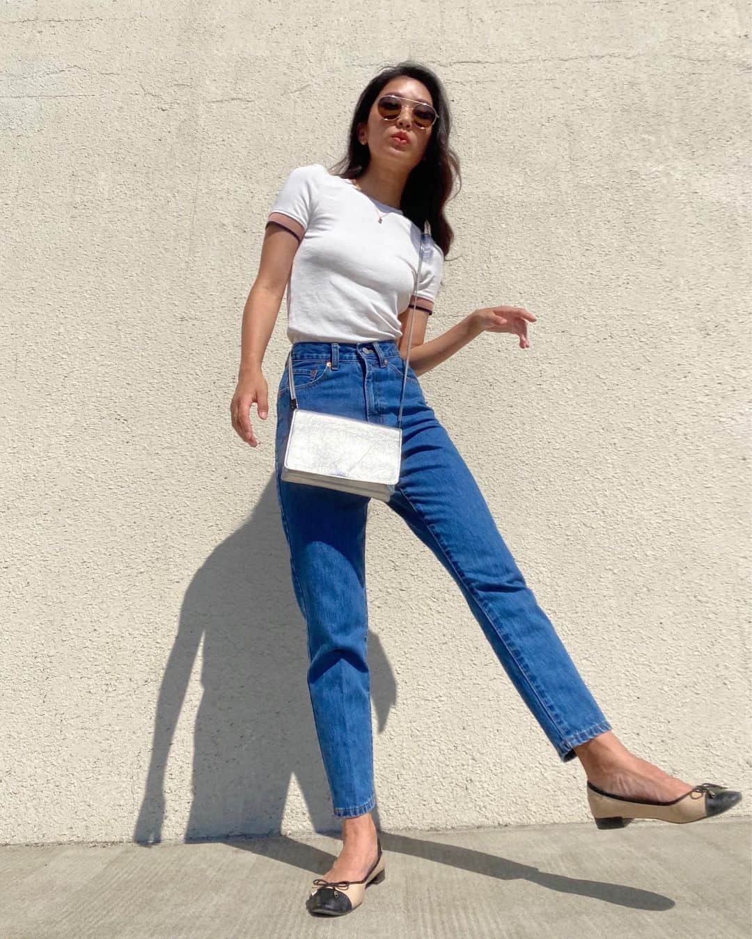 恵里花のインスタグラム：「ずっと求めてたシルエットのデニムみっけ👖❣️﻿ ﻿ #erikasfd﻿ #ootd﻿ #styleoftheday」