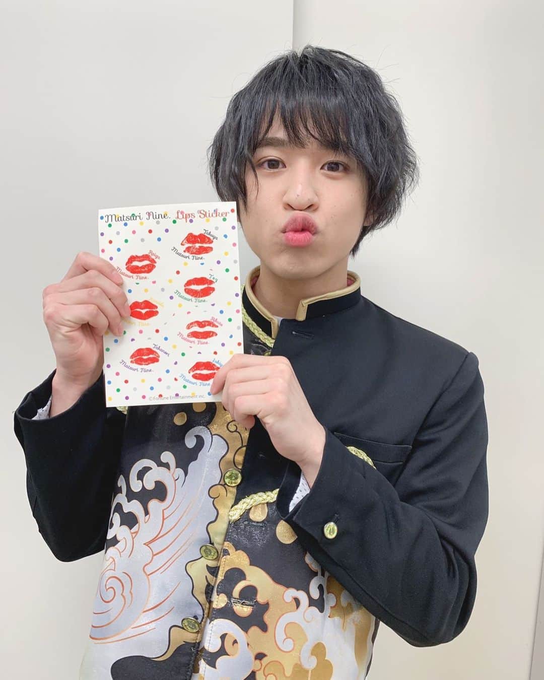 祭nine.のインスタグラム：「ﾋﾄｺﾏ。 . 先輩の本田剛文さんに ファンシーチュッチュ遅刻野郎だなんて名付けられましたがピッタリなグッズが出来上がりました😌💋 #祭nine. #浦上拓也 #うらぽん  #😈🧸 #型取り恥ずかしかった #寺坂さんと神田さんは手こずってました #野々田さんは上手」