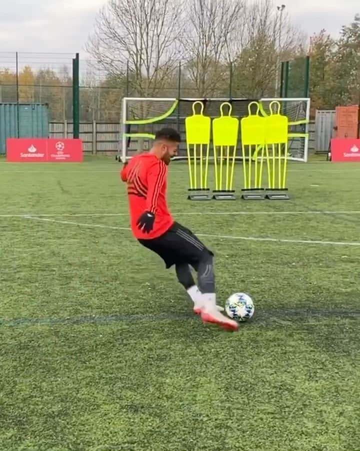 F2Freestylersのインスタグラム：「“How many takes?” 😌🎬✅」