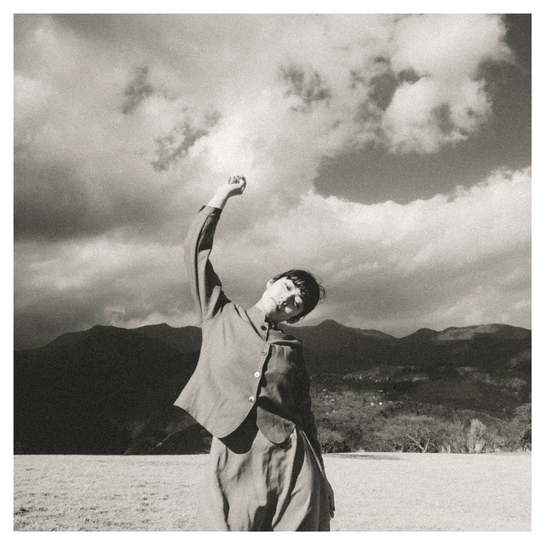 岡森黎のインスタグラム：「半目はご愛嬌﻿ ﻿ #film」