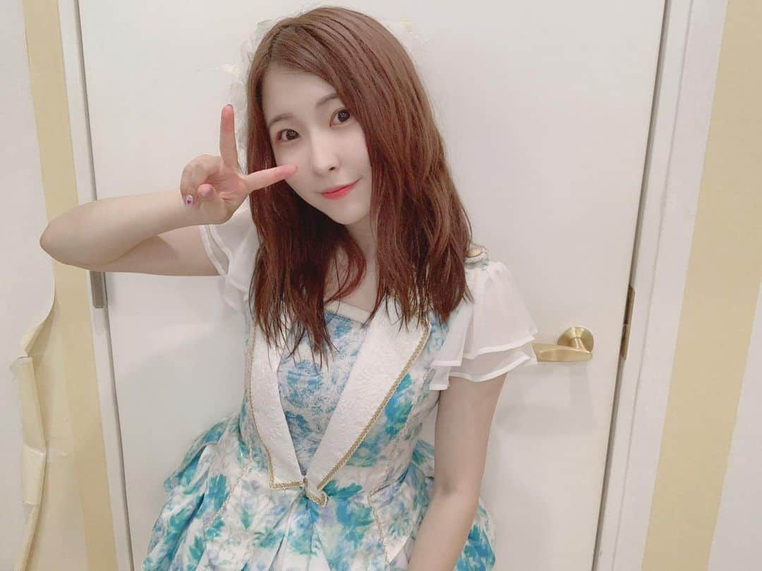 杉山愛佳のインスタグラム：「久しぶりのアイドル衣装¨̮ ･ ･ ･ ･ #idol」