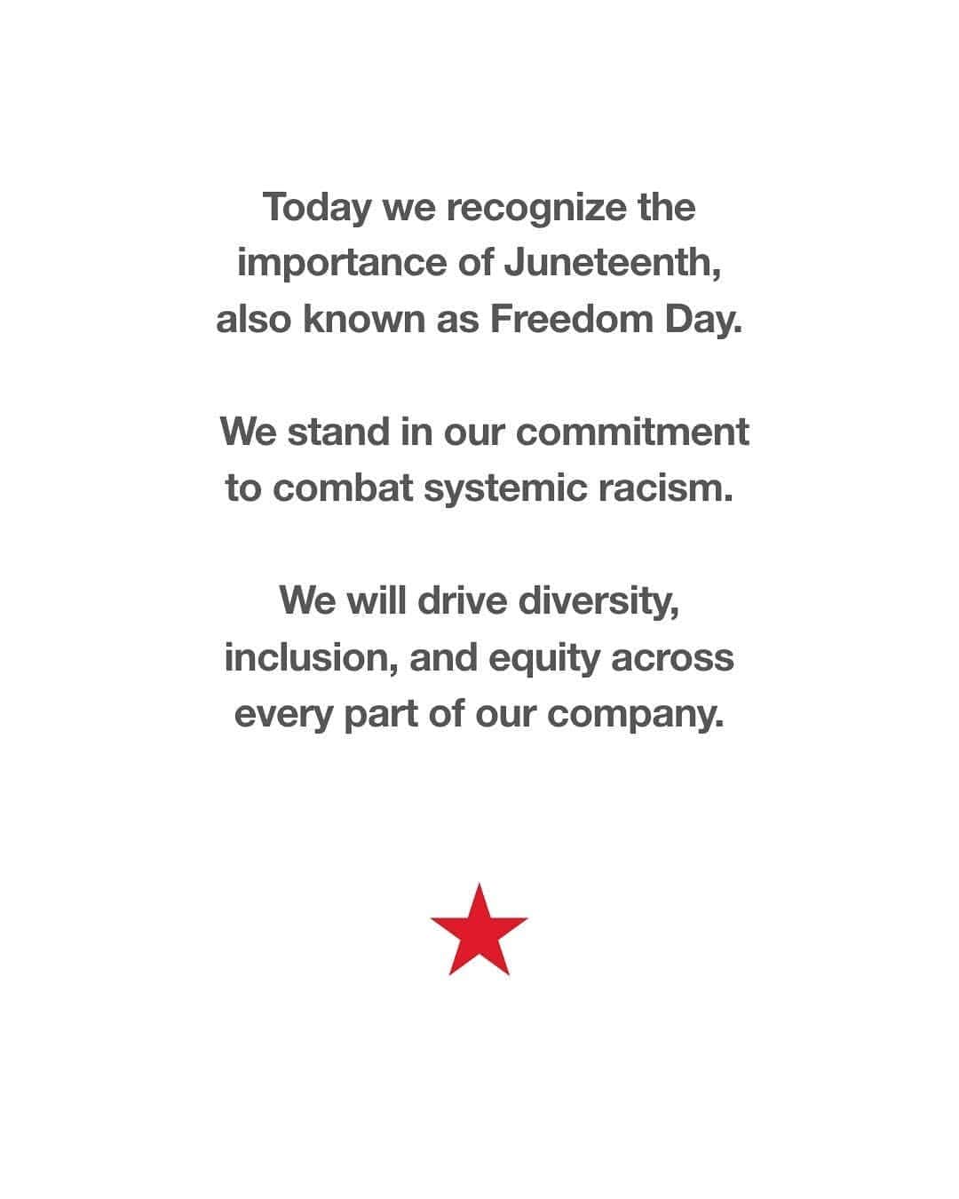 Macy'sさんのインスタグラム写真 - (Macy'sInstagram)「Across Macy's today, we will stop to observe, celebrate & acknowledge Juneteenth. Every colleague will have the opportunity to learn the importance of the day and be given resources to take action, because #BlackLivesMatter」6月19日 22時06分 - macys