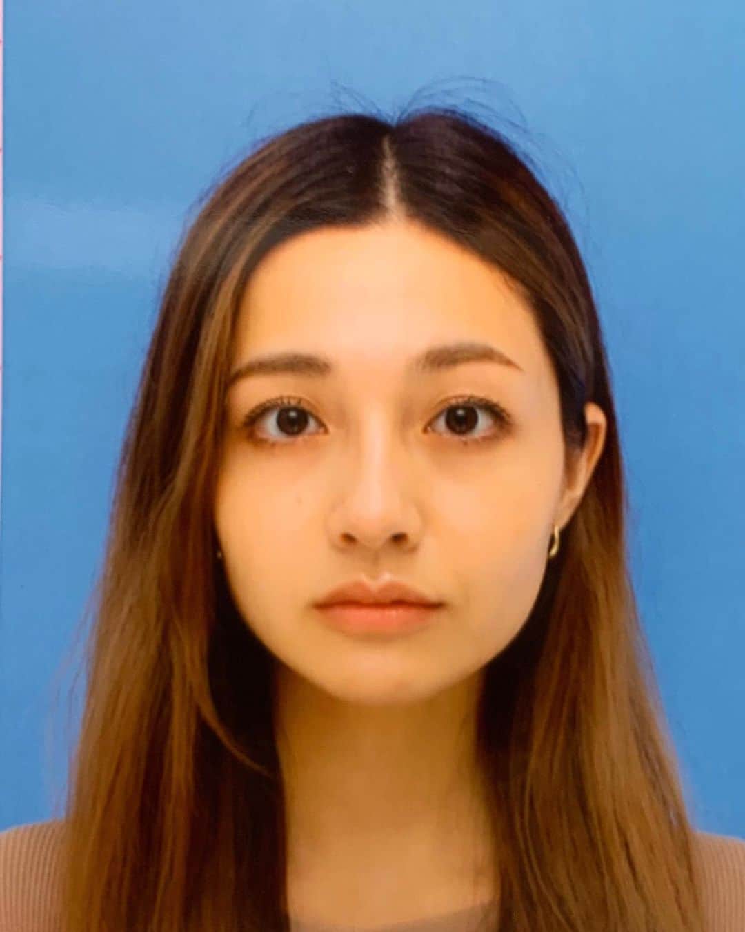 想乃さんのインスタグラム写真 想乃instagram Took An Id Picture For My Passport 4年ぶりに 証明写真撮った アホ毛が気になる 6月19日 22時09分 Sonoduly