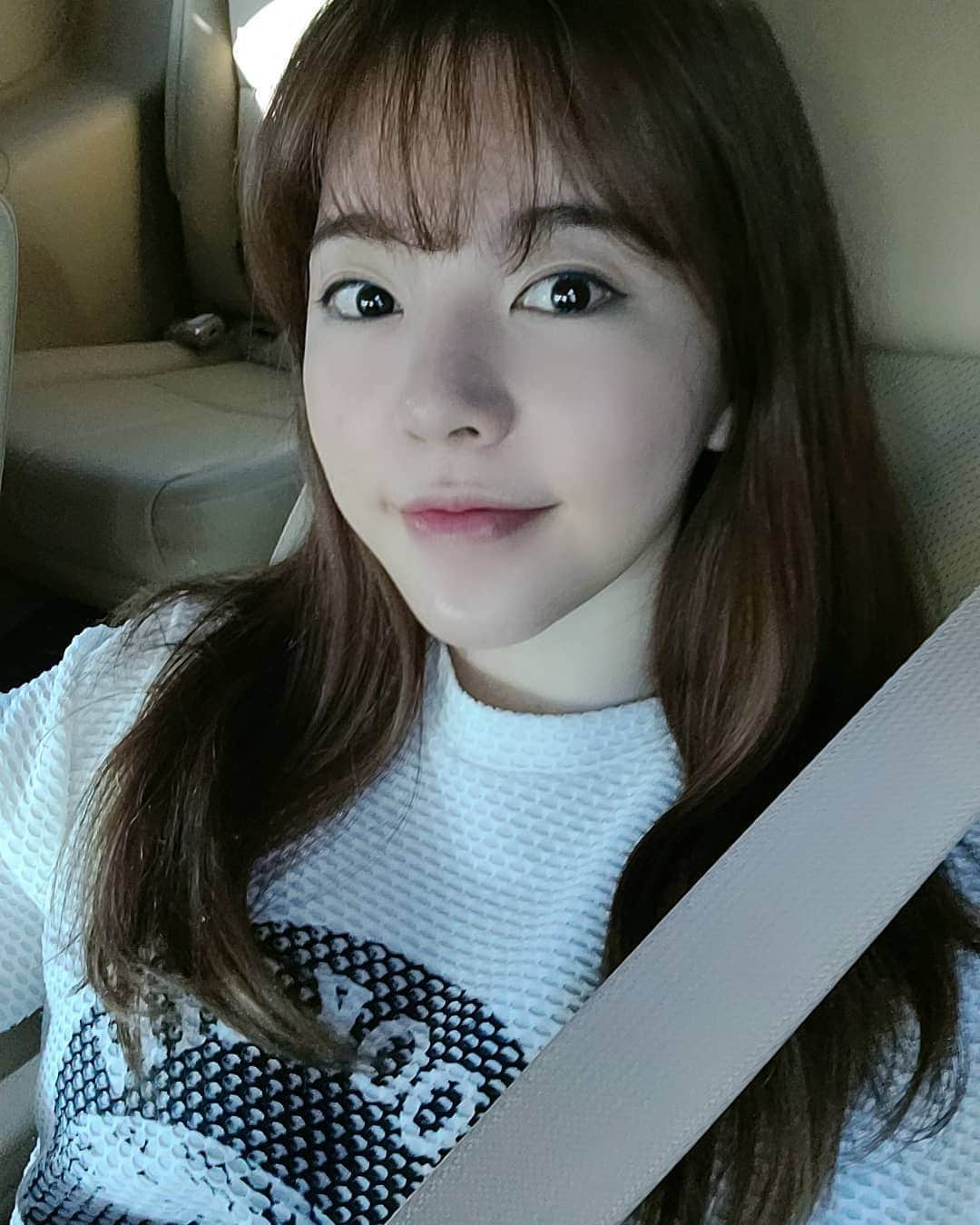 サニー のインスタグラム：「뛰뛰빵빵~」