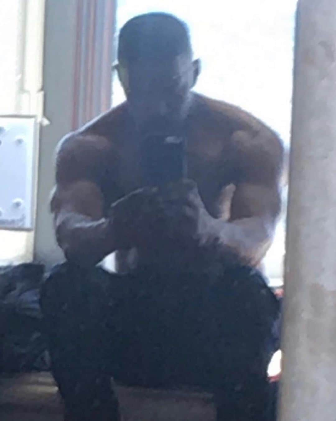 Just Jaredさんのインスタグラム写真 - (Just JaredInstagram)「@iamjamiefoxx is preparing to play @miketyson in a biopic, and is revealing the start of his body transformation! Swipe to see his progress so far, and tap this picture in the LINK IN BIO to learn more about the movie... #JamieFoxx #MikeTyson Photos: Getty / @iamjamiefoxx」6月19日 23時12分 - justjared