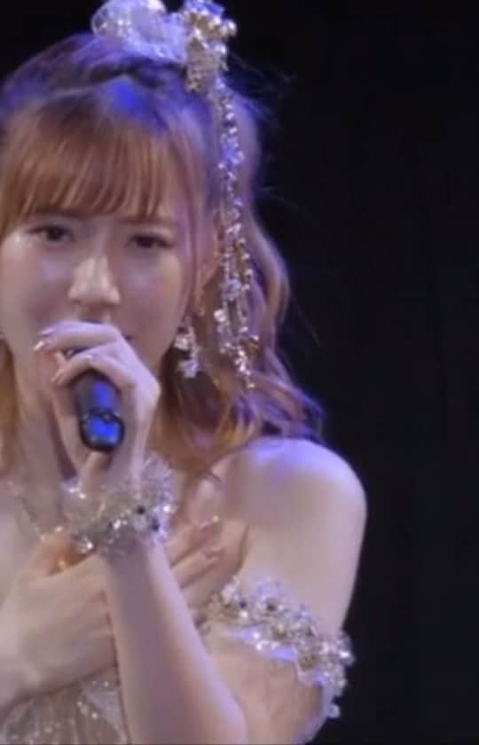 モーニング娘。'20のインスタグラム：「. . . 会いたいロンリークリスマス . . #生田衣梨奈 #佐藤優樹 #小田さくら #羽賀朱音 . .」
