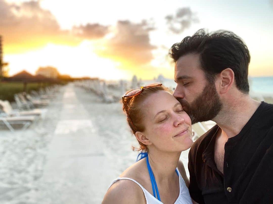 コリン・ドネルのインスタグラム：「Happy 5th Anniversary to this amazing mama-to-be. • I love you. Thank you for doing life with me @pattimurin」