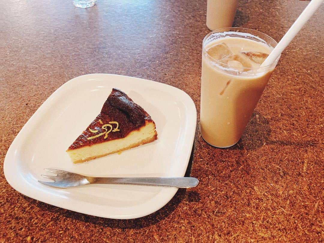小林玲さんのインスタグラム写真 - (小林玲Instagram)「☕️❤︎ #cafe #cake」6月19日 23時52分 - rei.kobayashi