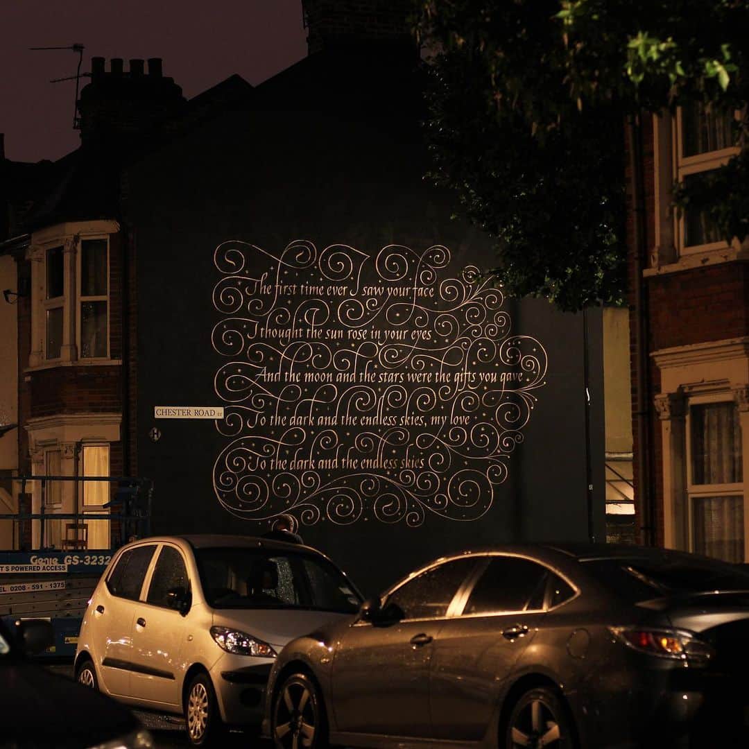 Seb Lesterさんのインスタグラム写真 - (Seb LesterInstagram)「I'll be participating in @londonmuralfest in September, 2020, check it out. I did this mural in 2015 in Walthamstow, London, with @globalstreetart who are organising the event. Powerful lyrics from an amazing song by Ewan MacColl. Have a safe and peaceful weekend everybody. Photo: @emer_johann #londonmuralfestival #muralfestival #london #mural #streetart #london2020」6月19日 23時58分 - seblester