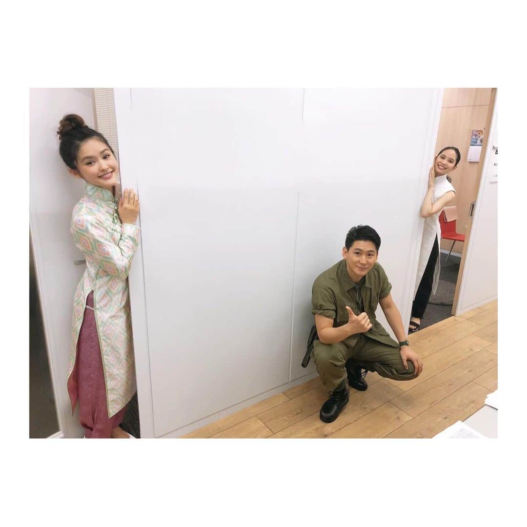 昆夏美のインスタグラム：「. WOWOW 『僕らのミュージカル・ソング2020』 第一夜 6/20（土）よる8:00〜 放送です。 . 心を込めて歌わせていただきました。 衣装を着ての歌唱。 嬉しかった☺️ 是非ご覧ください。 . #井上芳雄 さん #小野田龍之介 さんと #屋比久知奈 ちゃんと トークもあります^_^ . そして。 一つ前の投稿へ たくさんのコメント ありがとうございます(〃ω〃)」