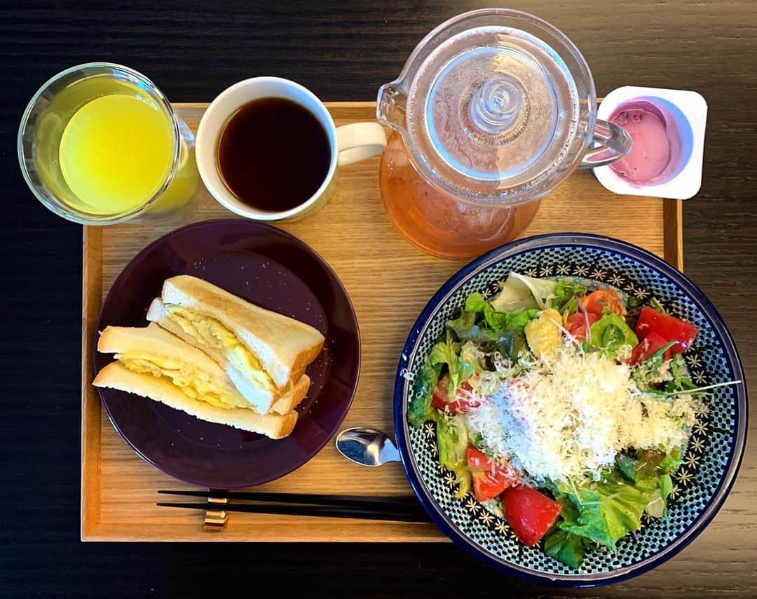 祐真朋樹さんのインスタグラム写真 - (祐真朋樹Instagram)「#朝ご飯 #卵トースト  #ジューシーフルーツ #利ご飯 @iittala_japan  @muchachaen  @_____chemex___ @ceramikaart」6月20日 11時31分 - stsukezane