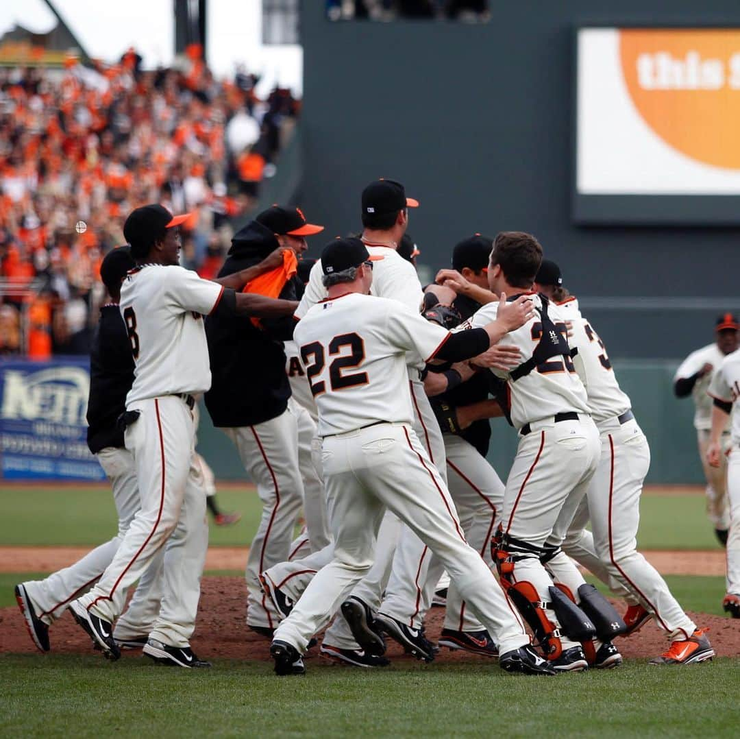 サンフランシスコ・ジャイアンツさんのインスタグラム写真 - (サンフランシスコ・ジャイアンツInstagram)「2010 Game 162: CLINCHED #SFGiants」6月20日 10時59分 - sfgiants