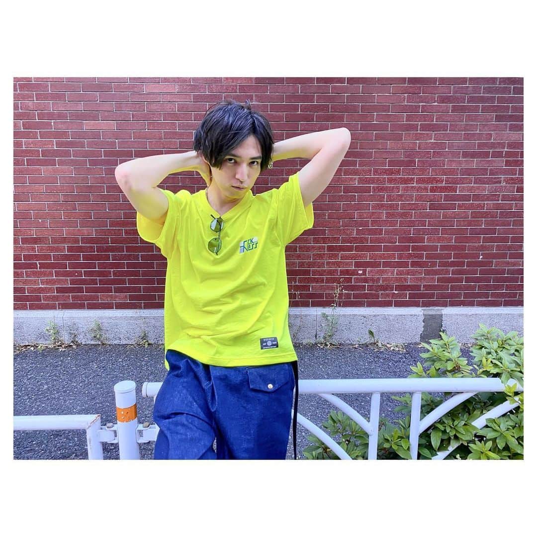 桐山漣さんのインスタグラム写真 - (桐山漣Instagram)「・ Type3のせなか Neon yellowなかなかよいでしょう ちなみにおれはⅢサイズ着てます。 @sickness_tokyo 【取扱店舗】 @thepar_kstore」6月20日 11時03分 - renn_kiriyama_official