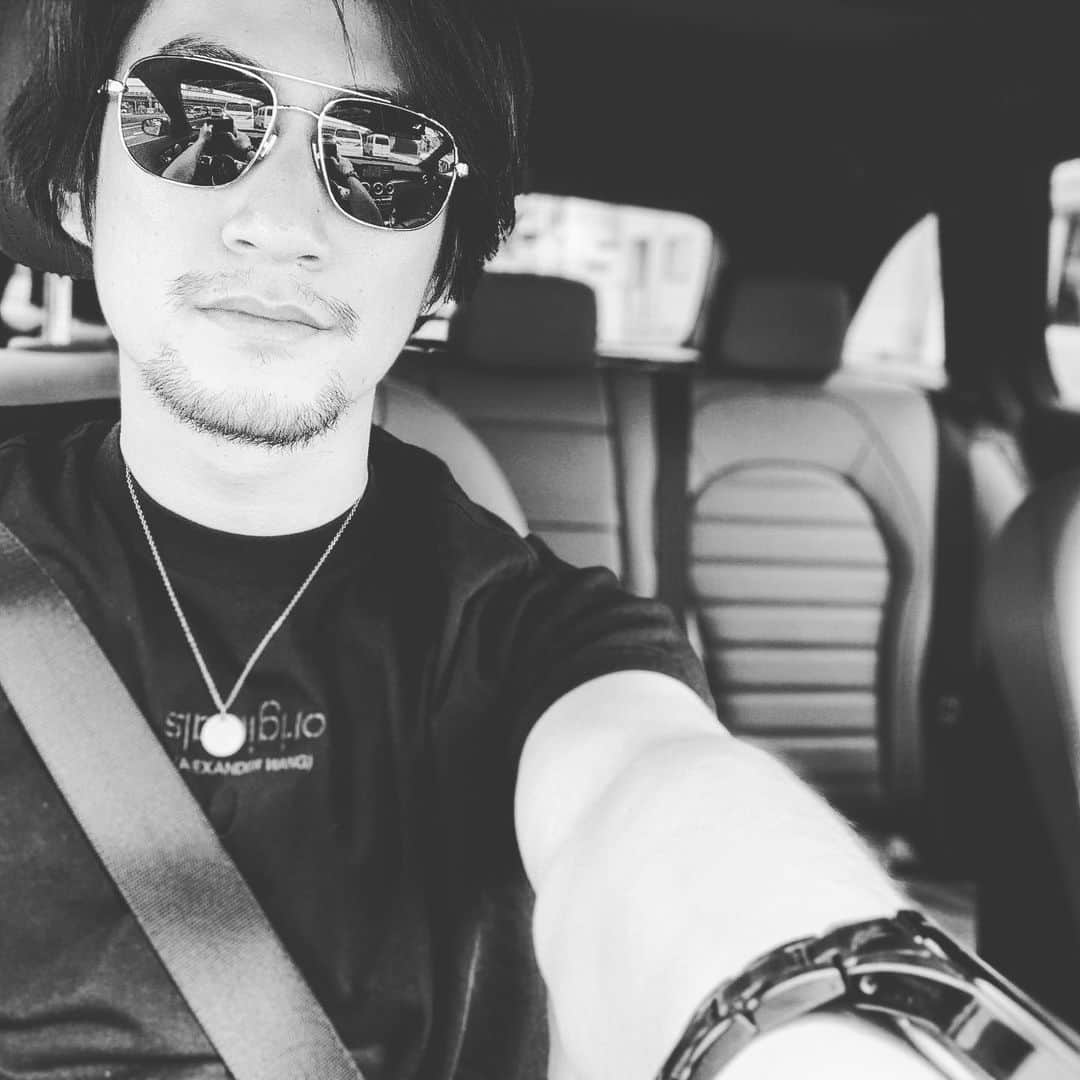 のインスタグラム：「🚗=3  #それっぽいシリーズ #お気に入りTシャツ」