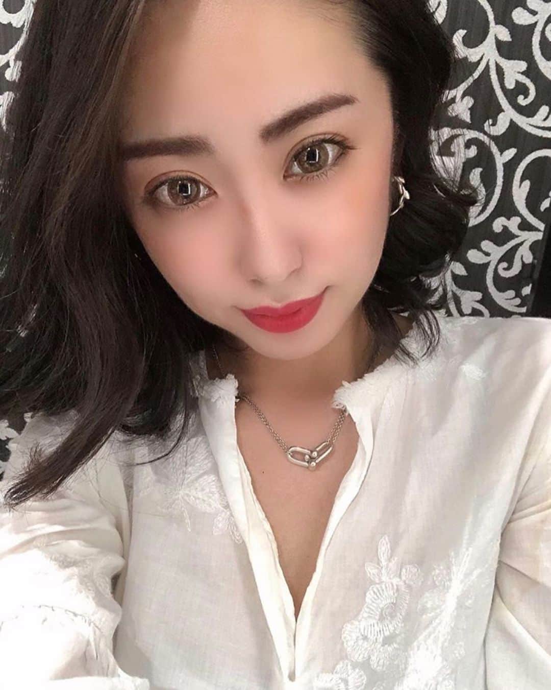 神出鬼没の【キャバ図鑑】のグルメインスタ