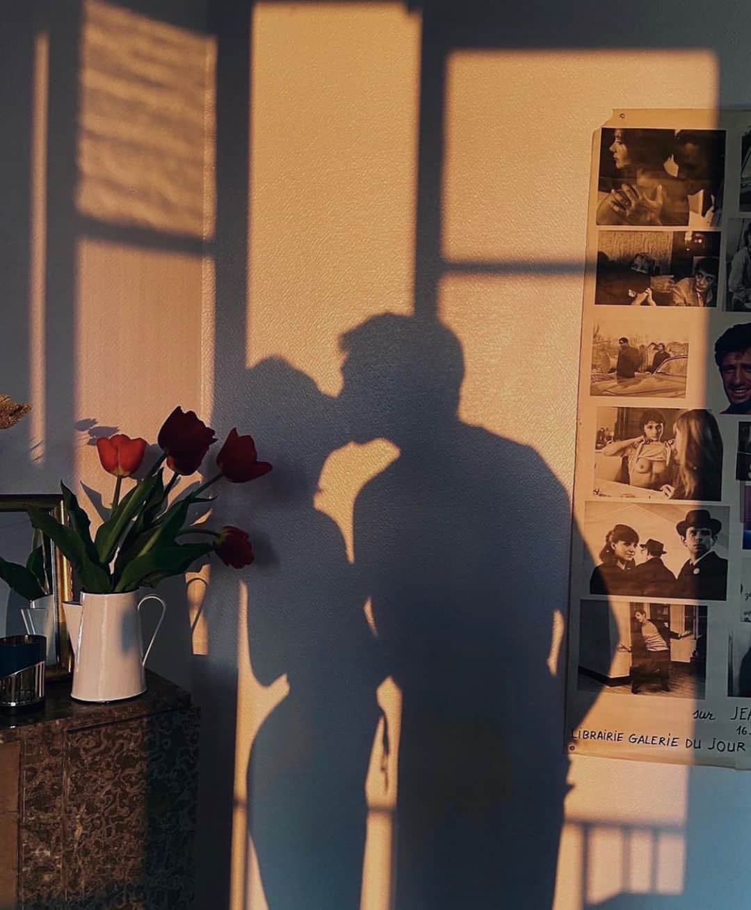 ペニーレ・タイスベックのインスタグラム：「Forever mood🌹」