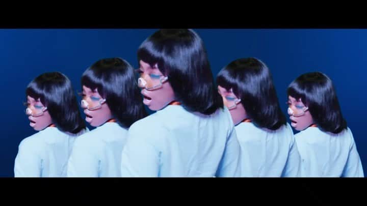 ウィル・アイ・アムのインスタグラム：「Thank you @morbros for another awesome video...#FEELtheBEAT is perfect visually...and to top it all off we made it during quarantine...also a big big thank you to @Maluma...#FEELtheBEAT」