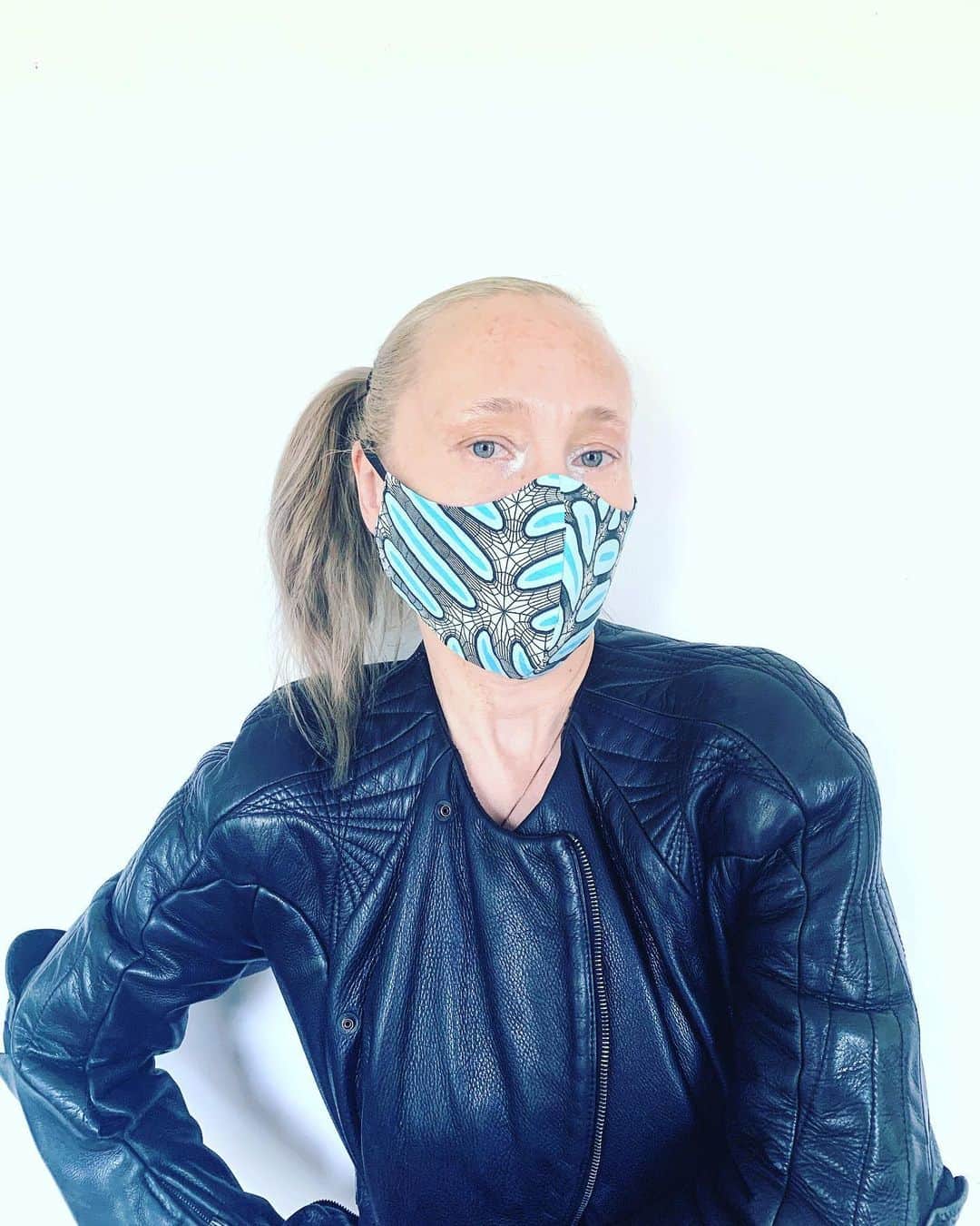 スリーアズフォーのインスタグラム：「Introducing “Blue Fin Mask” Print based on sounds vibrations geometry - graphic in collaboration with @fitchwork Now available exclusive on @therealreal featured on @angelunaluna @angelunamoon」