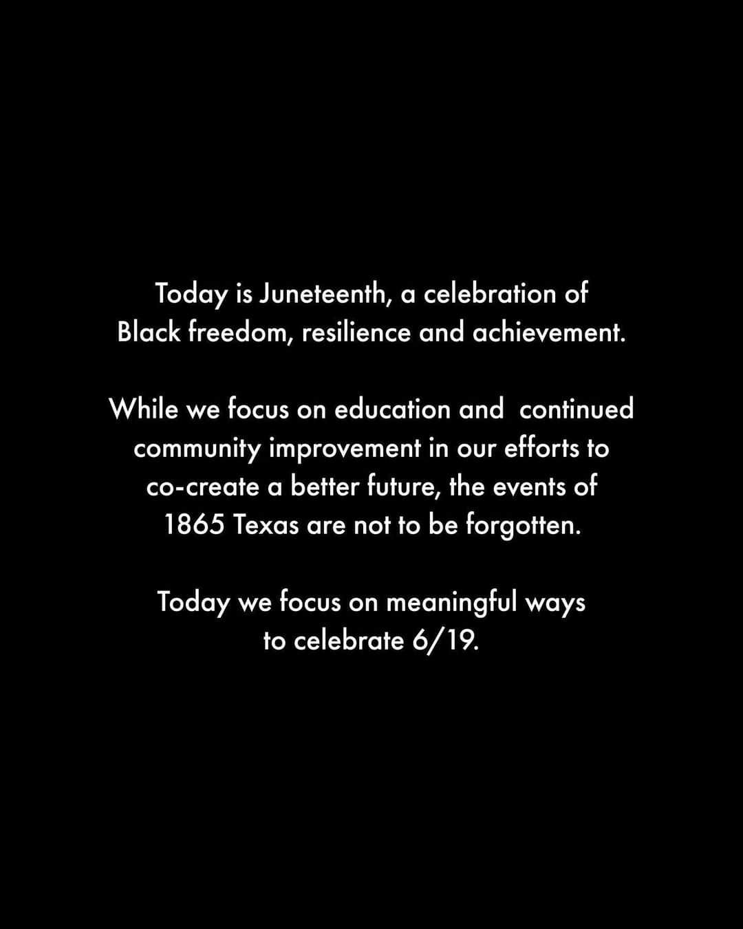 ゲスさんのインスタグラム写真 - (ゲスInstagram)「Juneteenth is a holiday that commemorates the ending of slavery in the United States in 1865. In this celebration of freedom, we remember why we continue to fight for justice and equality. We want to share some meaningful ways in which we can all honor this holiday. Thank you to our community for being open and honest with us as we continue to learn and grow.」6月20日 5時56分 - guess