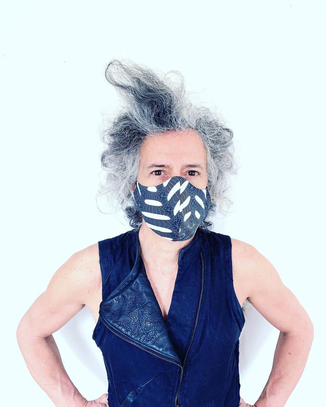 スリーアズフォーのインスタグラム：「Introducing “Zebra Fish Mask” Print based on sounds vibrations geometry - graphic in collaboration with @fitchwork Now available exclusive on @therealreal featured on Gabi Asfour @threeasfour」