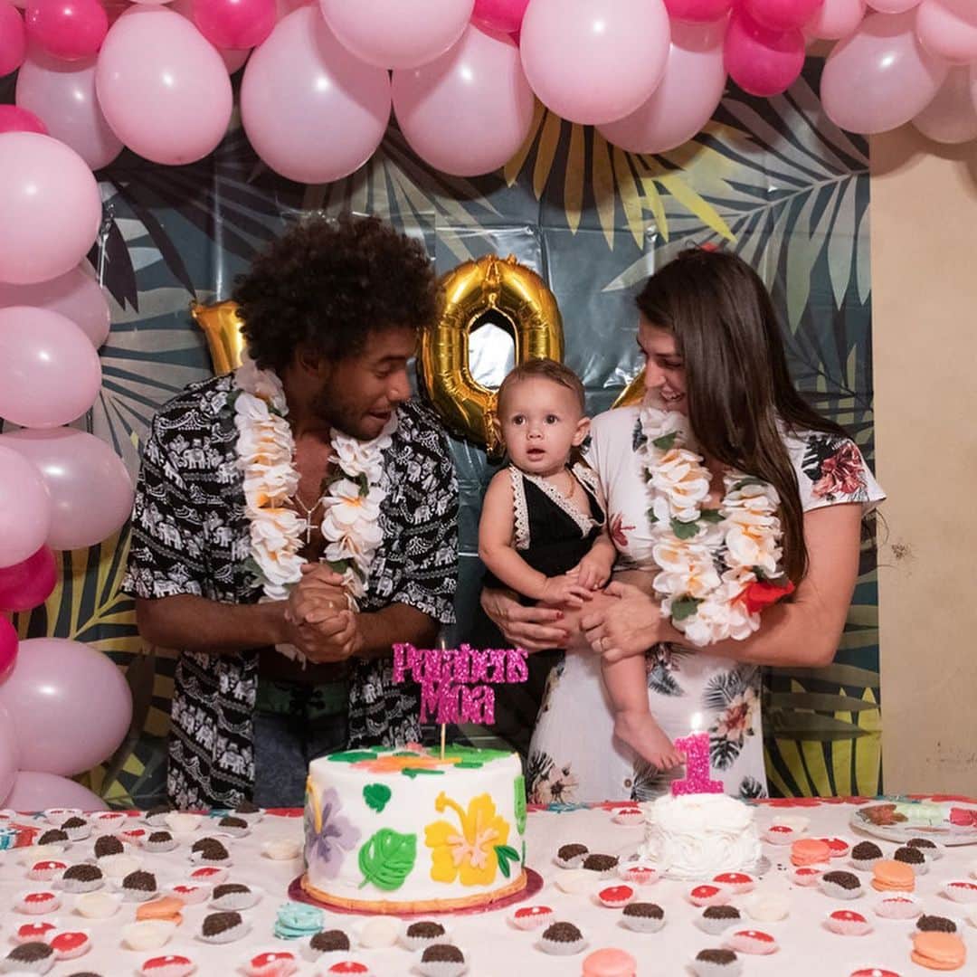 マッケンジー・ダーンのインスタグラム：「A little late but June 9th was our @moadernsantos 1st birthday!! Feliz aniversário filha!! Vc é a coisa mais especial das nossas vidas! Te amamos MUITO!!! 📷 —> @lrhphotography」