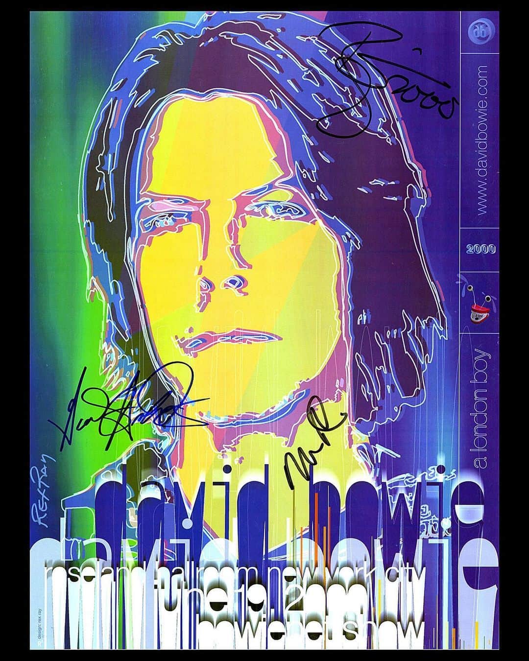 デヴィッド・ボウイさんのインスタグラム写真 - (デヴィッド・ボウイInstagram)「TWENTY YEARS AGO TONIGHT: NY BOWIENET SHOW “New York's in love…” Were you one of the lucky fans at David Bowie’s BowieNet show at the Roseland Ballroom on Monday 19th June, 2000? If you were, we want to hear your memories of this wonderful evening.  Swipe for the setlist and a few snaps by Total Blam Blam (@BlamSnap) taken on the night.  #BowieRoseland  #Bowie2000」6月20日 7時30分 - davidbowie