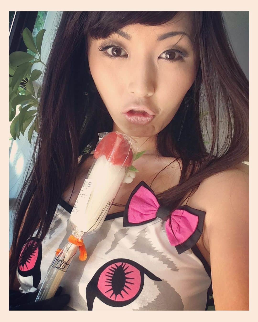 まりかさんのインスタグラム写真 - (まりかInstagram)「SUCKER👼👼👼 #fancentral  #maricahase #penthousepet #japanesegirl #model  もう金曜日かー。^_^」6月20日 7時38分 - maricahase