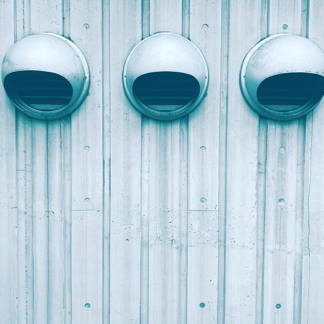 中野敬久さんのインスタグラム写真 - (中野敬久Instagram)「#three #looklike #helmets #airduct #hope #street」6月20日 8時05分 - hirohisanakano