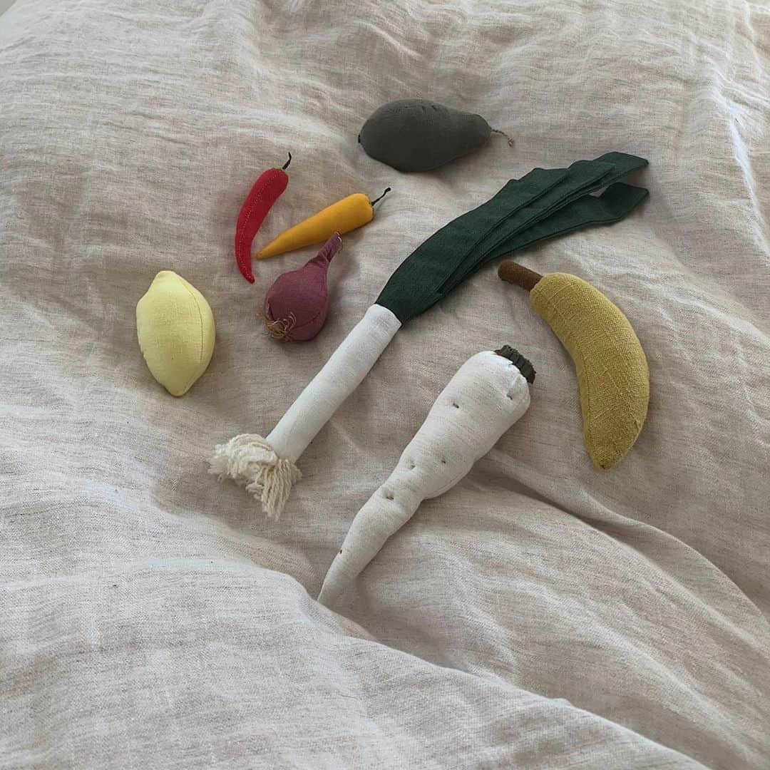 norikoのインスタグラム：「🧅🥬🍋🍌♡」