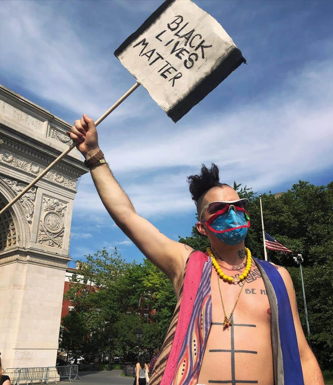 コール・ウィットルさんのインスタグラム写真 - (コール・ウィットルInstagram)「JUNETEENTH 🖤 THE TRUE INDEPENDENCE DAY.  WE SCREAM FOR JUSTICE & SING FOR LOVE.」6月20日 9時48分 - yeahboiiicole