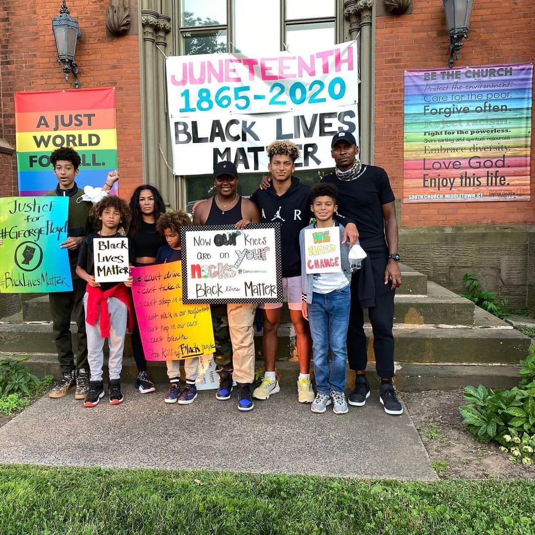 レイ・アレンのインスタグラム：「Happy Juneteenth! #blacklivesmatter #1865 #middletownct」
