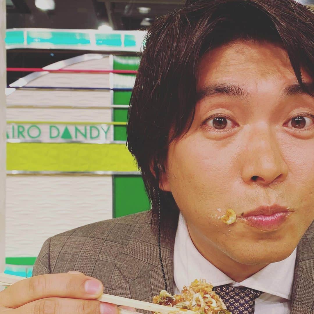 宮崎謙介さんのインスタグラム写真 - (宮崎謙介Instagram)「実はネギ焼が大好きなんですね。ここのは広島焼✖️ネギでした。美味しかったー！  食レポは練習したいと思います。  #ネギ焼 #ベイベー #笹塚  #バラいろダンディ #tokyomx」6月20日 9時57分 - miyazakikensuke1031