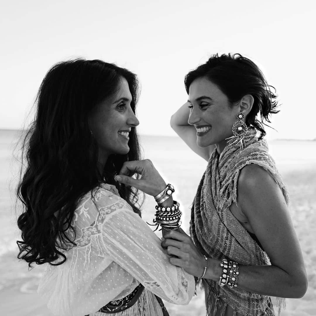 ダニジョーのインスタグラム：「Sister sister 💕」