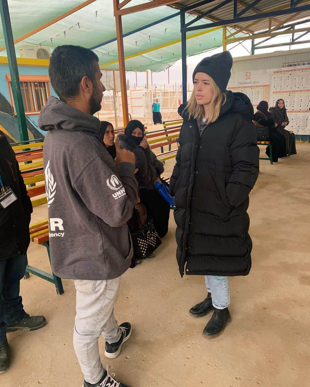 タニヤ・バーさんのインスタグラム写真 - (タニヤ・バーInstagram)「Today is World Refugee Day and I’m thinking of Shahed, the little angel in this video that I met on my trip to Azraq refugee camp in Jordan earlier this year with @refugees. I met some incredible people on the trip who invited me into their homes in the camp and told me their stories so I could learn more about the situation and educate myself. Right now, due to COVID-19, I’m more worried than ever about them. Living in cramped conditions, social distancing is almost impossible and maintaining good hygiene is challenging. UNCHR staff are staying and delivering essentials like soap and hygiene kits to prevent the spread of COVID amongst some of the most vulnerable refugees, but we can ALL help and make a difference. Please do what you can whether that’s donating, taking action or sharing information - all of which can be done at UNCHR.org/refugeeday ❤️ lots of love to you all xxx」6月20日 19時29分 - tanyaburr