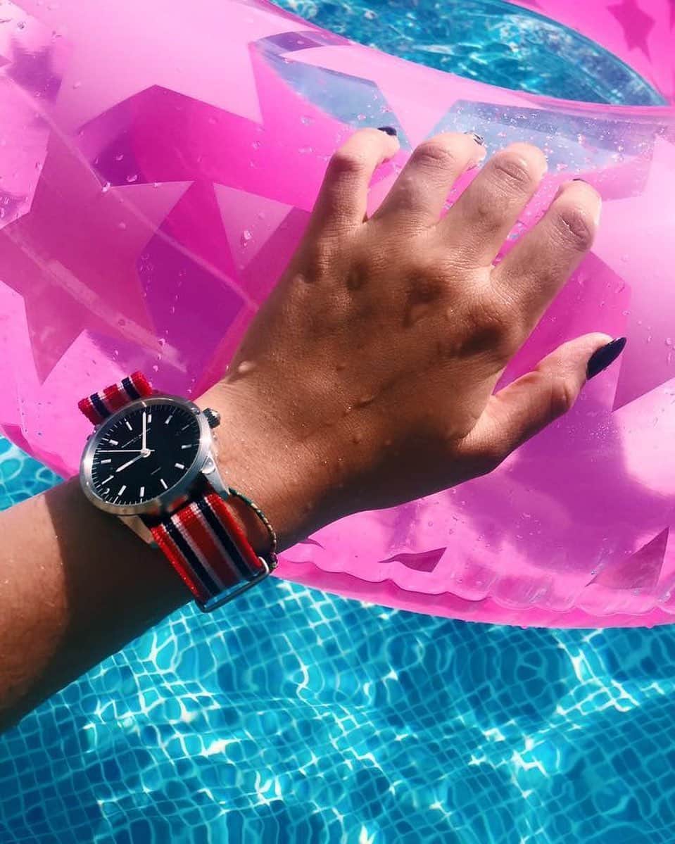 Maurice De Mauriac Zurichさんのインスタグラム写真 - (Maurice De Mauriac ZurichInstagram)「Are you ready for the #sommer #2020 ? Make sure your watch is, with a #natostrap from us!  Check out our wide range of natostraps #online or #offline !」6月20日 19時45分 - mauricedemauriac