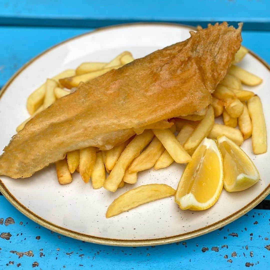 ゴードン・ラムゼイさんのインスタグラム写真 - (ゴードン・ラムゼイInstagram)「One of my favourites is back .... enjoy fish and chips to go @londonhousegordonramsay」6月20日 20時02分 - gordongram