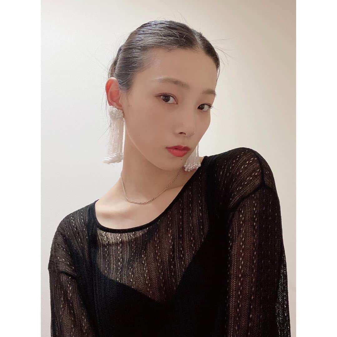 江田友莉亜のインスタグラム：「@ati________21 さんイヤリング🕊 . いつも素敵なイヤリングを、ありがとうございます♡ . お誕生日のコメント DMたくさんありがとうございました🥺💖 ぜーんぶ見てます‼︎‼︎ いつも温かいメッセージをありがとうです🙌🏻💭」