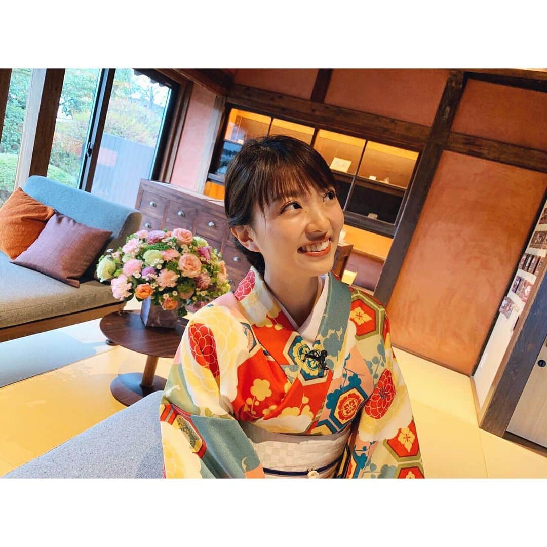 のインスタグラム：「約3ヶ月前ですが、新しい宿泊施設に、飫肥城下町をぶらり✨ 長いものには巻かれろ！第二弾今日放送です👏 1年前の企画、覚えていますでしょうか？笑 今日も17:56〜U-dokiにお付き合いください🌻  #日南 #nazuna #飫肥城下町 #udoki」