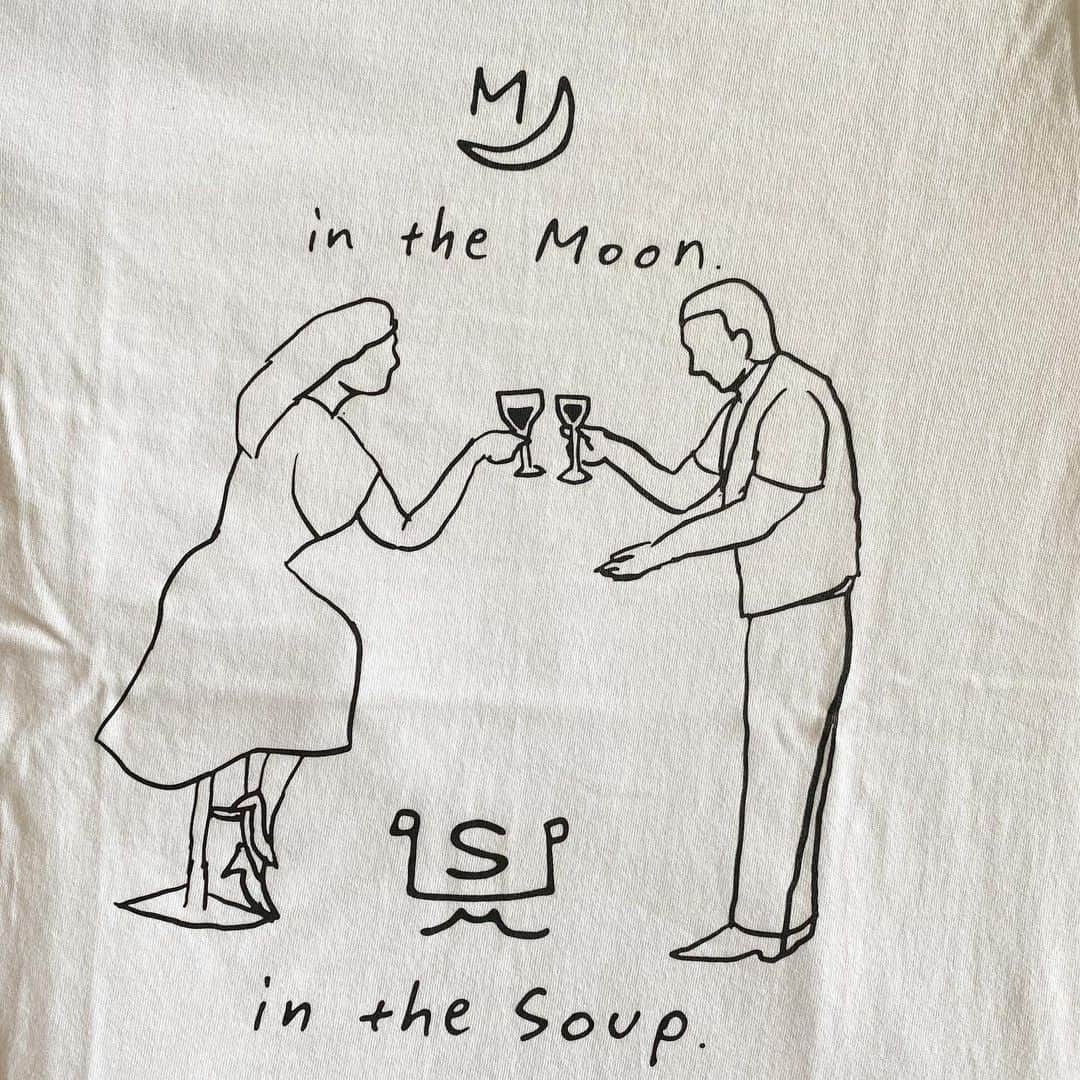 浅野忠信のインスタグラム：「京都 @inthesoup._kyoto in the moon のTシャツ描かせていただきました! 最高なお店です!」