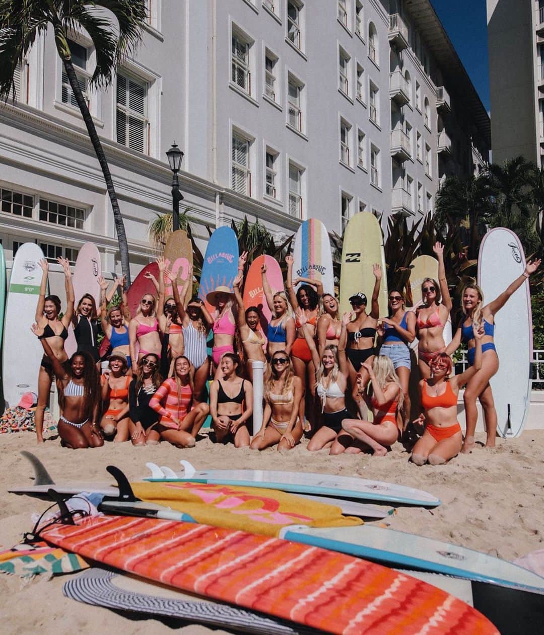 松田詩野さんのインスタグラム写真 - (松田詩野Instagram)「Happy #internationalsurfingday 🪐💖 ﻿ A lot of good memory's at ocean!﻿ thankful✨🌊﻿ 海での最高な瞬間たくさん💜🌊﻿ ﻿ @surfrider  #billabongwomensjp」6月20日 12時51分 - shinomatsuda